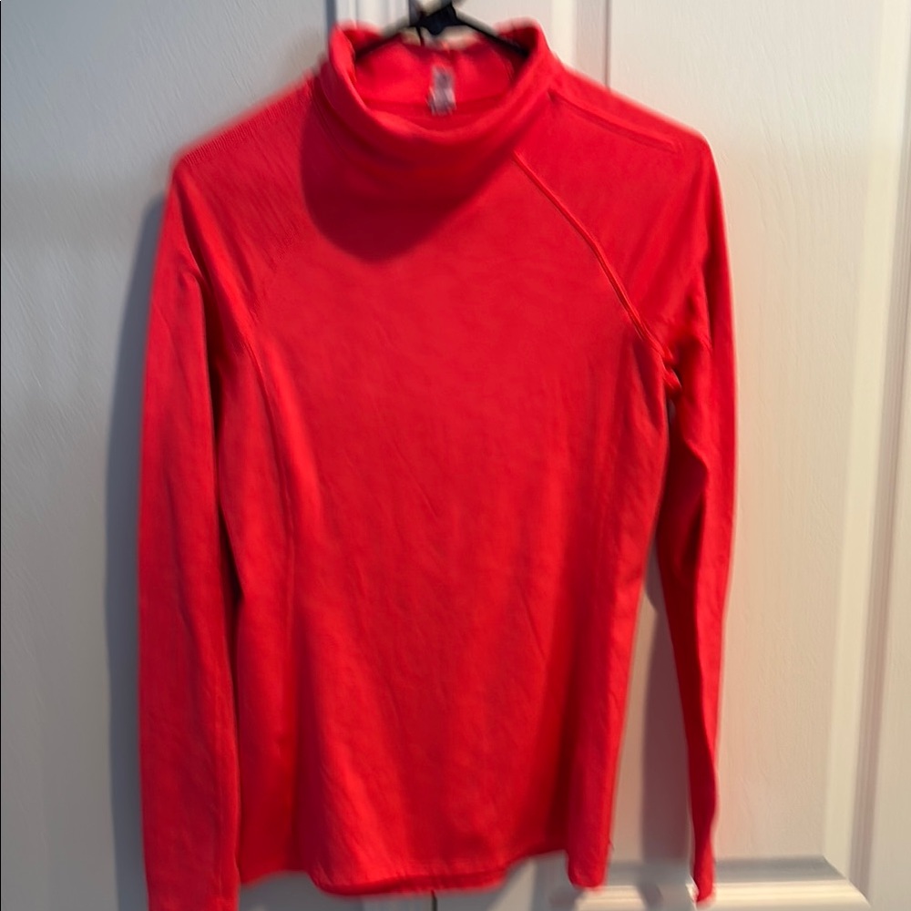🌺 Red Turtleneck Long Sleeve Top